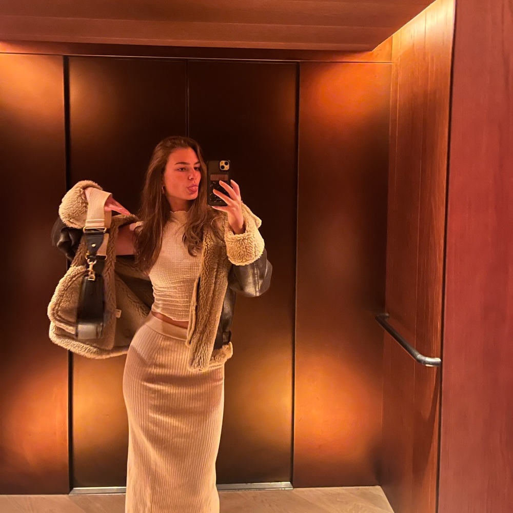 Meet your Posher, Allegra